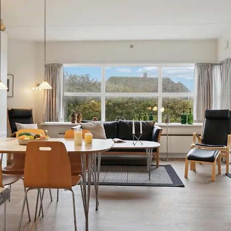 Apartment Bad, Lejl, 16 *