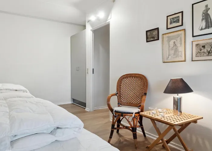 Bad, Lejl 16 アパート